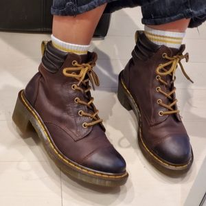 Dr. Martens Alexandra